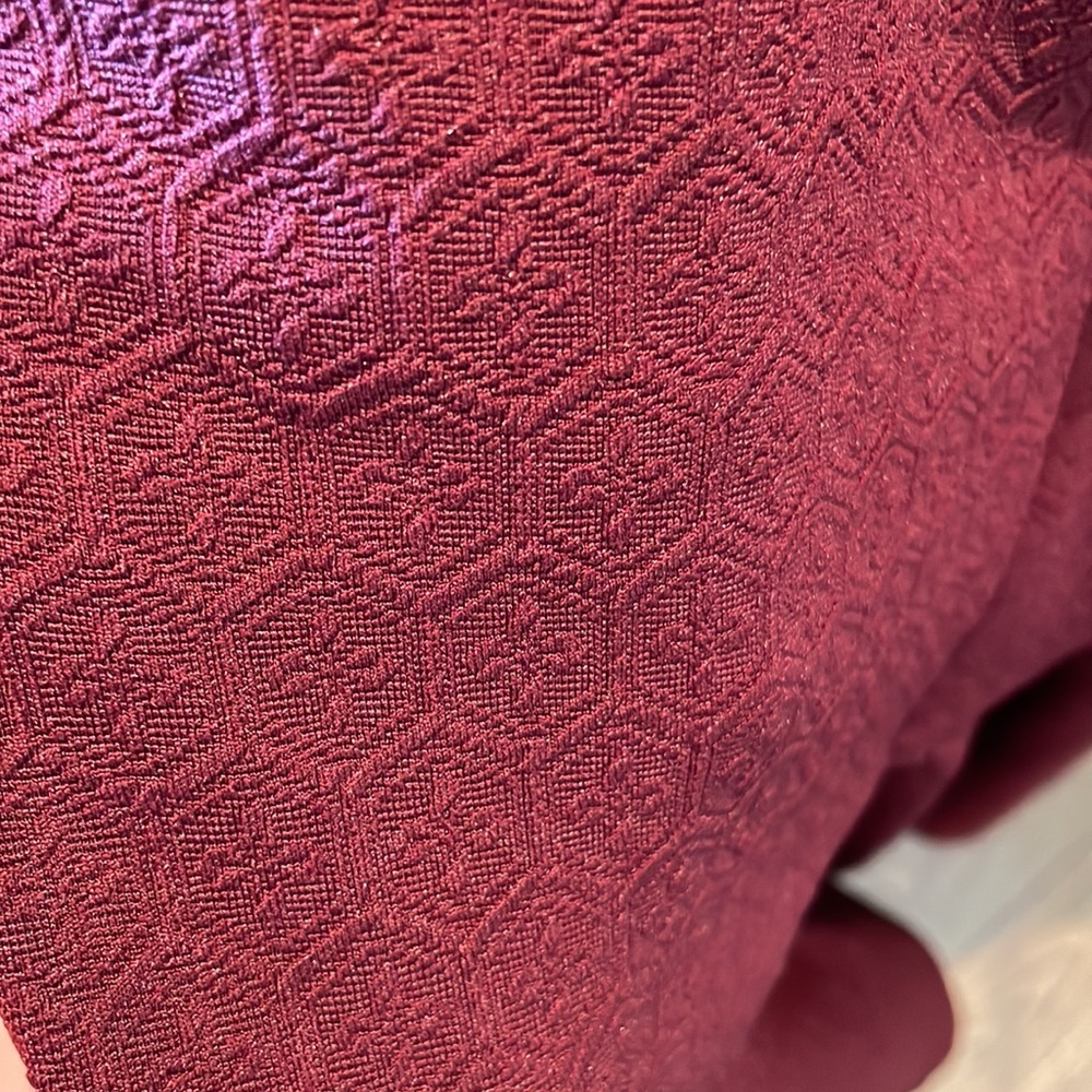 Burgundy Francesca’s dress - Picture 5 of 7